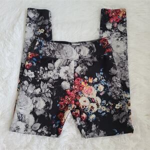Abercrombie & Fitch Black Floral High Rise Leggings Small